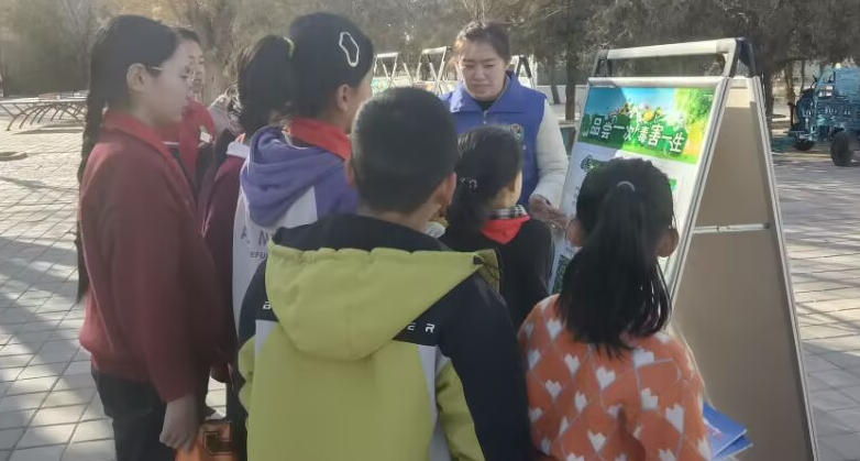 ���λ�����ѧ�� ����������У԰