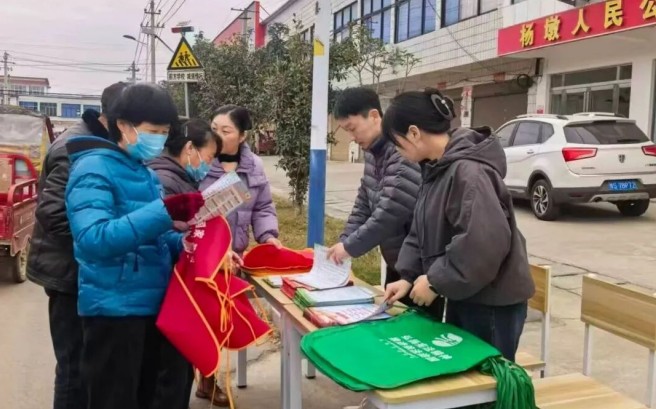 ɽ˾֣ӼеУ ÷¶ȴֿɼ