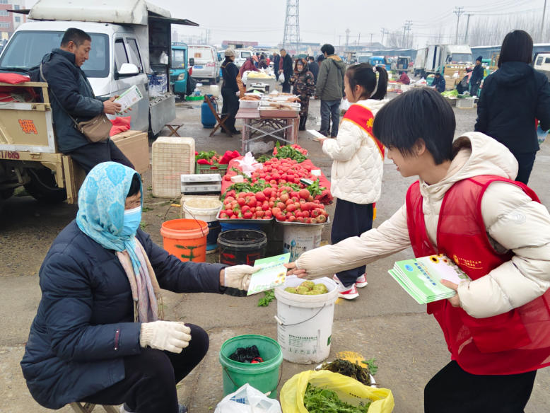 ��Ӫ��������СС�շ�����Ա����չԪ�����շ��ϴ󼯻