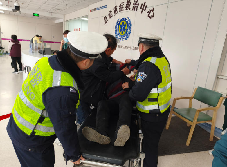 ɽ����⢣�����ŻѪ������ҽ ��������һ·����