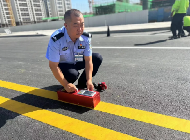 �������䣺�ԡ���������· �ԡ��ġ�����